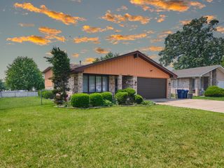 7201 W 110th Street, Worth, IL 60482