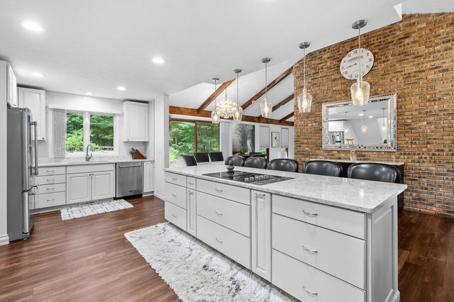 9929 W P Avenue, Kalamazoo, MI 49009
