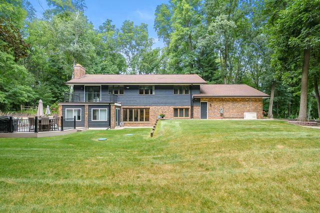 9929 W P Avenue, Kalamazoo, MI 49009