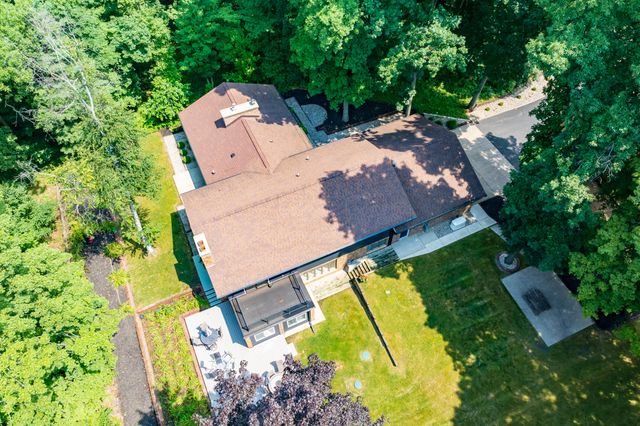 9929 W P Avenue, Kalamazoo, MI 49009