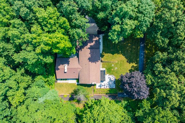 9929 W P Avenue, Kalamazoo, MI 49009