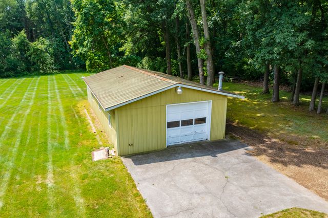 9929 W P Avenue, Kalamazoo, MI 49009