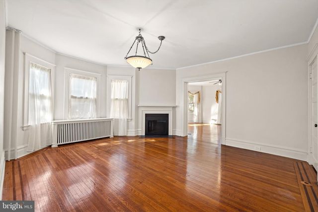 225 HAWTHORNE RD, Baltimore, MD 21210