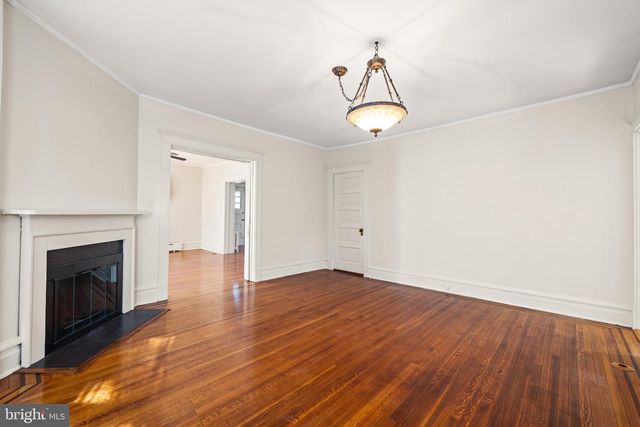 225 HAWTHORNE RD, Baltimore, MD 21210