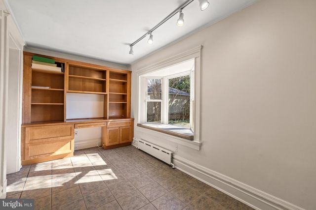 225 HAWTHORNE RD, Baltimore, MD 21210