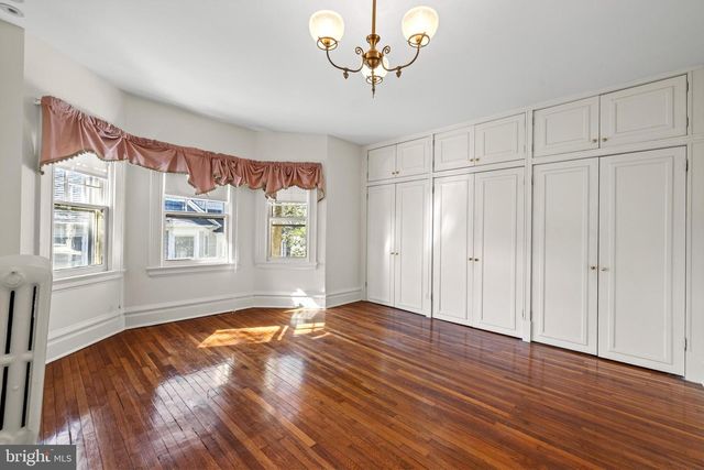 225 HAWTHORNE RD, Baltimore, MD 21210