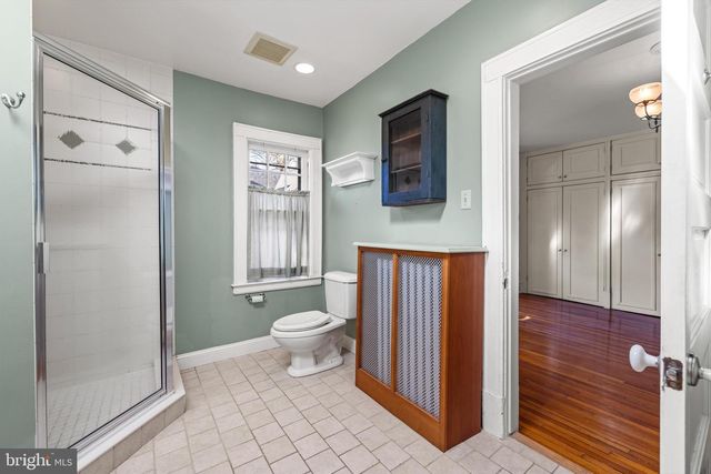 225 HAWTHORNE RD, Baltimore, MD 21210