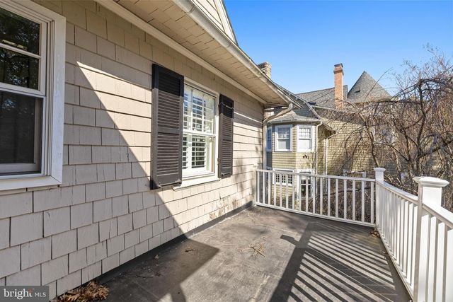 225 HAWTHORNE RD, Baltimore, MD 21210