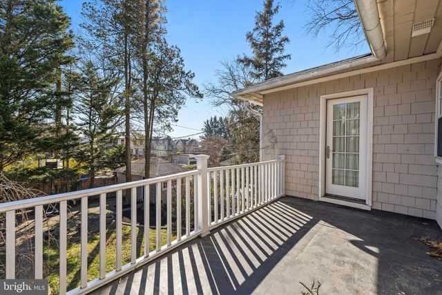 225 HAWTHORNE RD, Baltimore, MD 21210