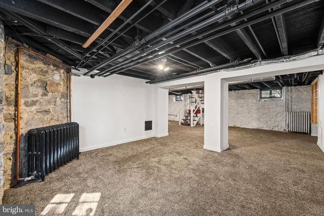 225 HAWTHORNE RD, Baltimore, MD 21210