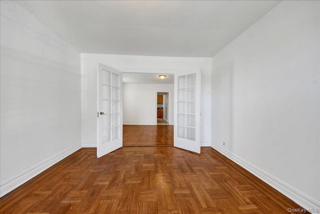 1032 Metcalf Avenue, Bronx, NY 10472