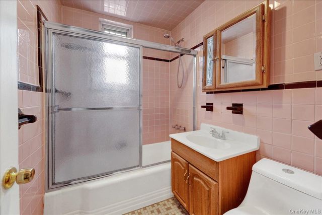 1032 Metcalf Avenue, Bronx, NY 10472