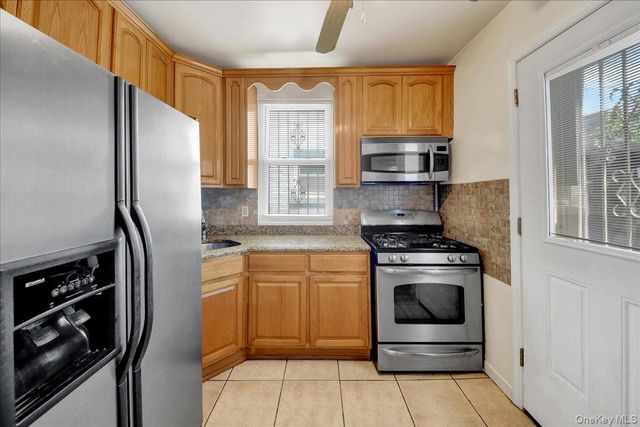 1032 Metcalf Avenue, Bronx, NY 10472