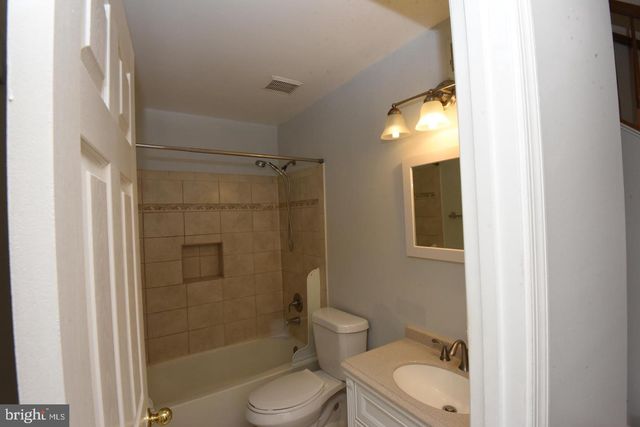 7953 COACHCREST CT, Manassas, VA 20109