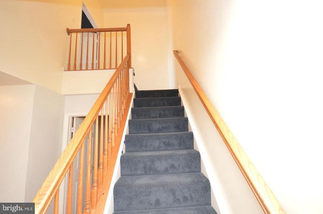 7953 COACHCREST CT, Manassas, VA 20109
