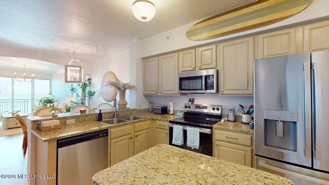 2230 Beach Drive, 806, Gulfport, MS 39507