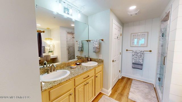 2230 Beach Drive, 806, Gulfport, MS 39507