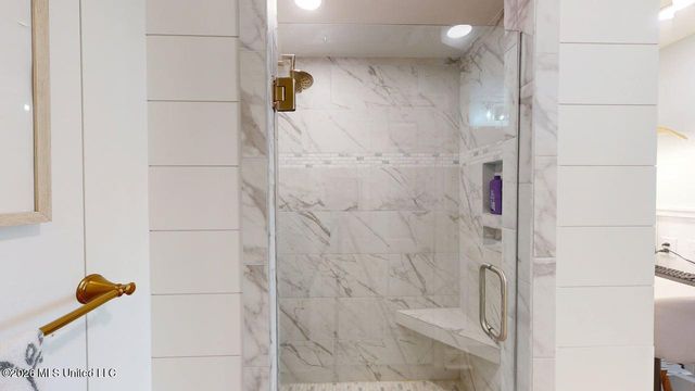 2230 Beach Drive, 806, Gulfport, MS 39507