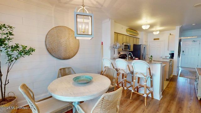 2230 Beach Drive, 806, Gulfport, MS 39507