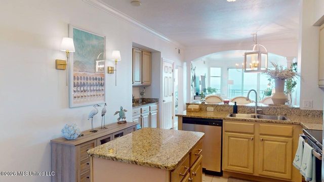 2230 Beach Drive, 806, Gulfport, MS 39507