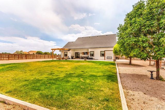 701 W Questa Dr, Pueblo West, CO 81007