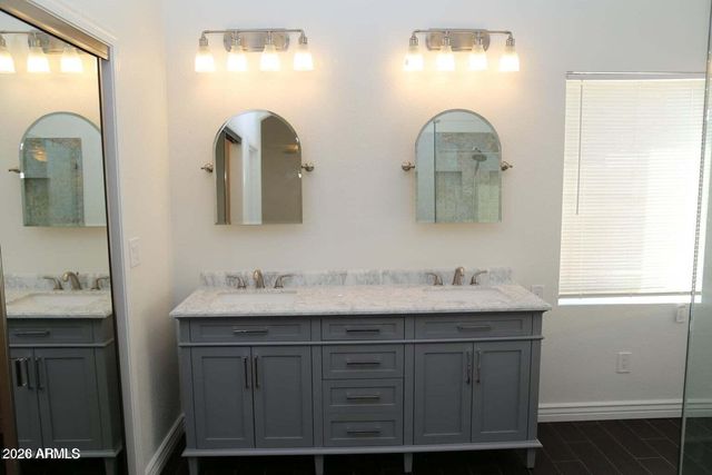 9014 E LARKSPUR Drive, Scottsdale, AZ 85260