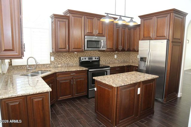 9014 E LARKSPUR Drive, Scottsdale, AZ 85260