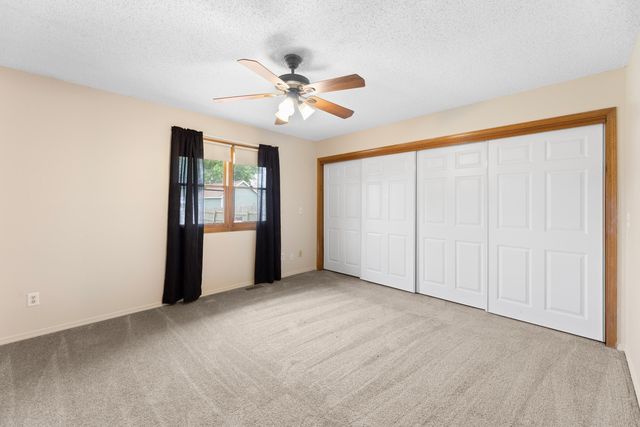 2316 S Linden Cir, Wichita, KS 67207