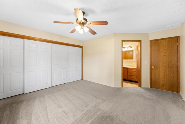 2316 S Linden Cir, Wichita, KS 67207