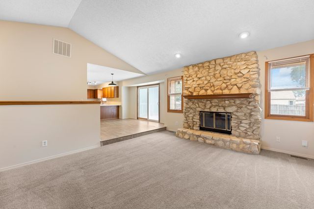 2316 S Linden Cir, Wichita, KS 67207