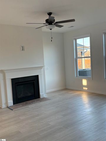 5077 Sunnycreek Drive, Boiling Springs, SC 29316