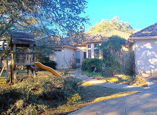 10402 Oak Forest, New Braunfels, TX 78132