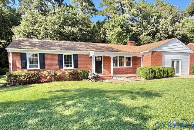 110 Hampton Dr, Colonial Heights, VA 23834