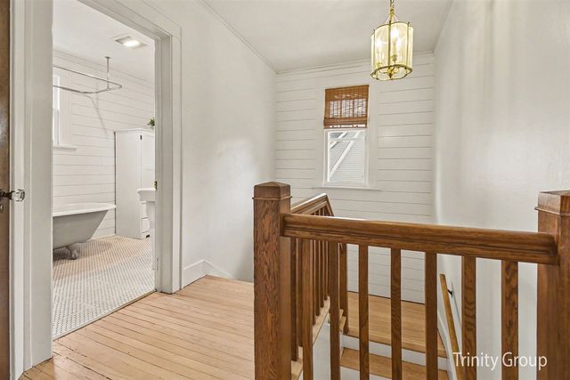 533 E Central Avenue, Zeeland, MI 49464