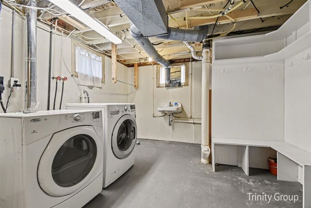 533 E Central Avenue, Zeeland, MI 49464