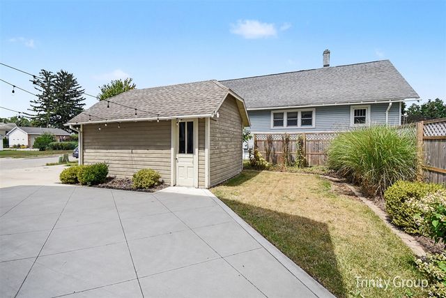 533 E Central Avenue, Zeeland, MI 49464