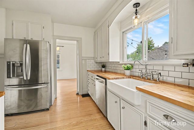 533 E Central Avenue, Zeeland, MI 49464