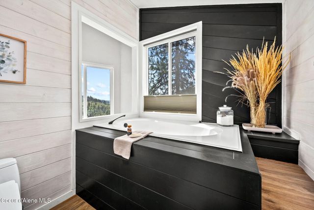2920 E FERNAN HILL RD, Coeur D'alene, ID 83814