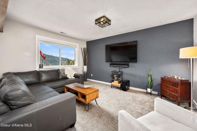 2920 E FERNAN HILL RD, Coeur D'alene, ID 83814