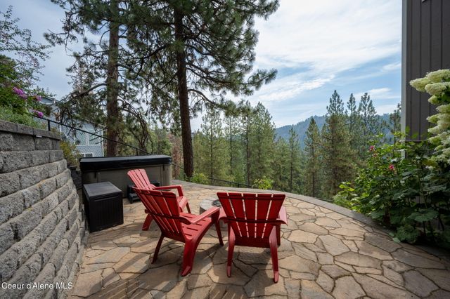 2920 E FERNAN HILL RD, Coeur D'alene, ID 83814