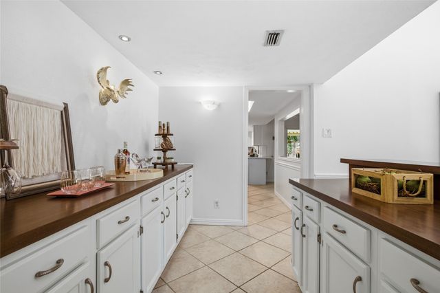 1811 Addington Drive, Carrollton, TX 75007