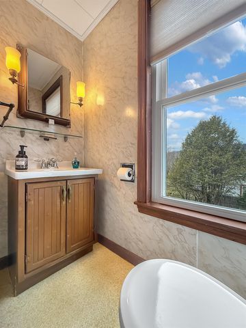 58 Pleasant Street, Colebrook, NH 03576