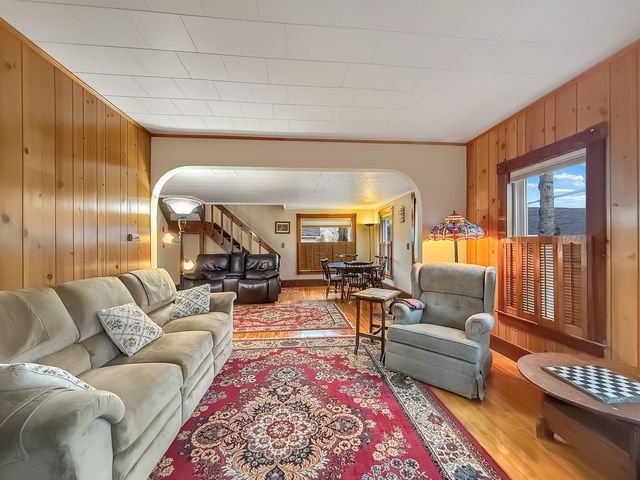 58 Pleasant Street, Colebrook, NH 03576