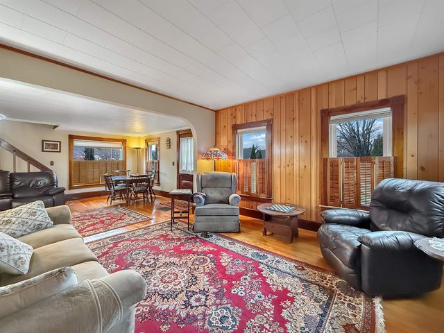 58 Pleasant Street, Colebrook, NH 03576
