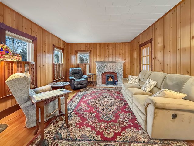 58 Pleasant Street, Colebrook, NH 03576