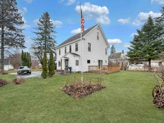 58 Pleasant Street, Colebrook, NH 03576