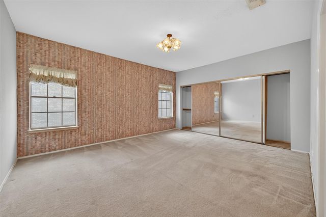 360 Wilcrest Drive 360, Houston, TX 77042