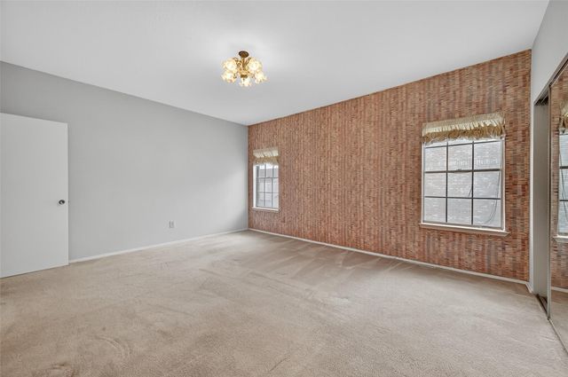 360 Wilcrest Drive 360, Houston, TX 77042