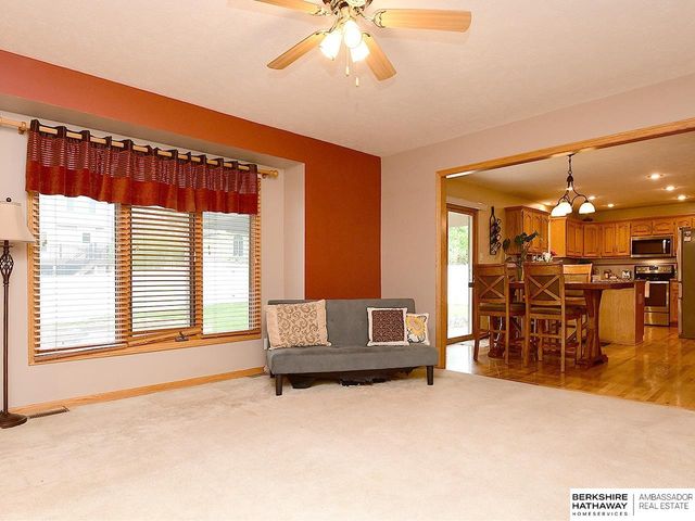 6008 S 159th Avenue, Omaha, NE 68135
