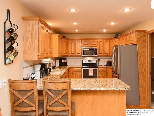 6008 S 159th Avenue, Omaha, NE 68135